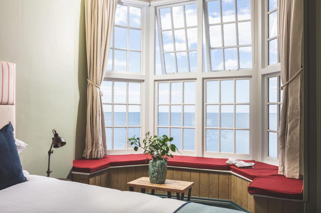 Rock Point Inn ليم ريجيس المظهر الخارجي الصورة